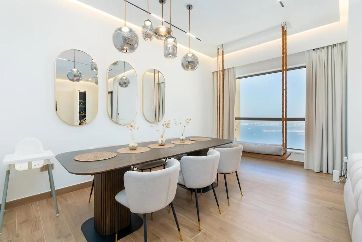 King 2 Bedroom Jumeirah Beach & Dubai Eye Views Apartment