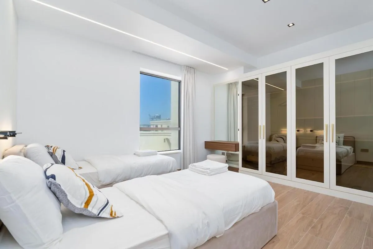 King 2 Bedroom Jumeirah Beach & Dubai Eye Views 0*,